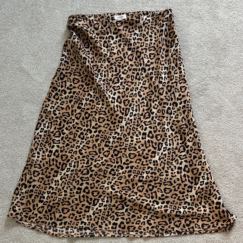 Chic Leopard Print A-Line Skirt